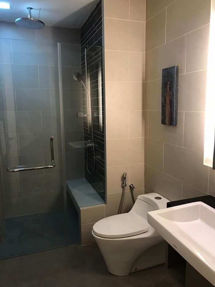 マレーシア　コンドミニアム